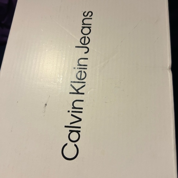 Calvin Klein Sneakers Silver - Picture 5 of 6